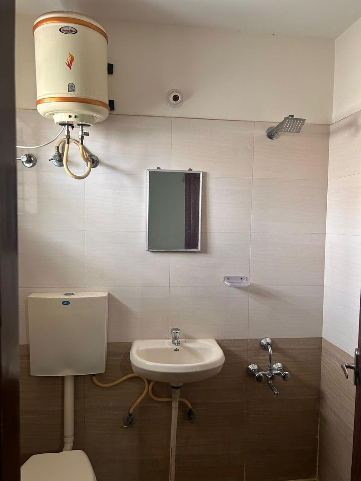 Hotel Prakrathi Residency بنغالور المظهر الخارجي الصورة